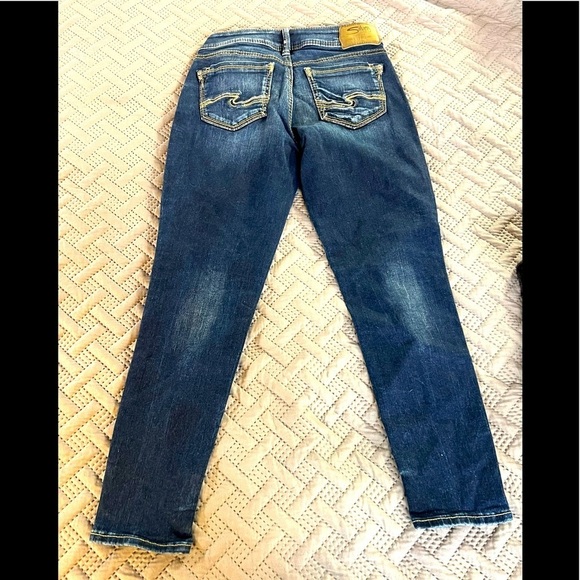 Silver Jeans-EXCELLENT CONDITION-SUKI skinny crop w 27/L25​​​ - Picture 2 of 2